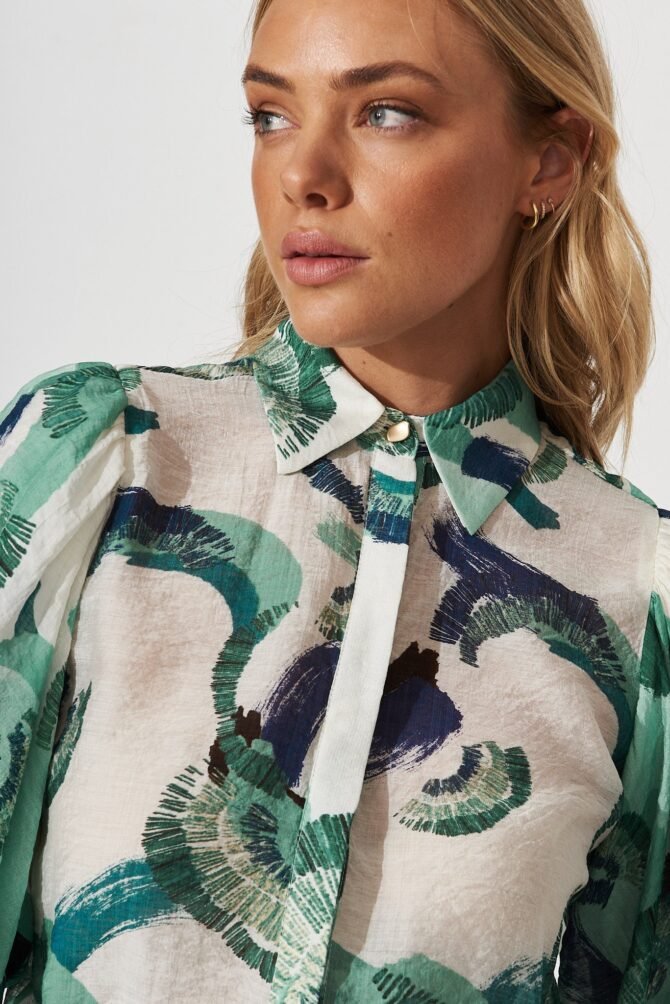 Shirt In White With Green Multi - Image 5