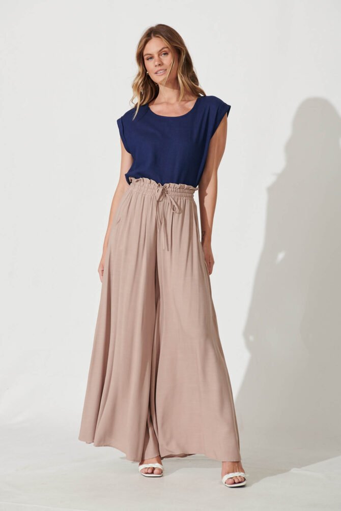 Top In Navy Linen Blend - Image 3