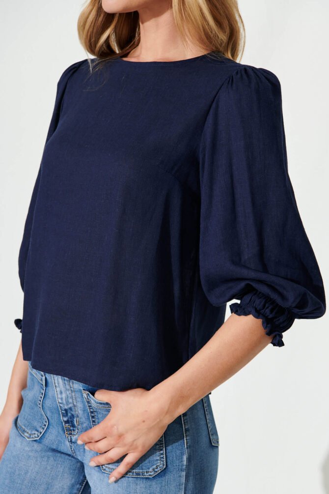 Top In Navy Cotton Linen - Image 5