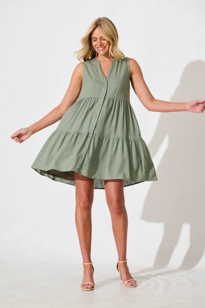 Dress in Khaki Linen Blend