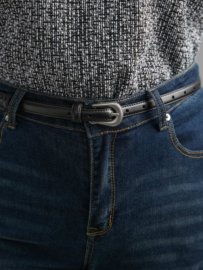 Simple Exquisite Buckle Belt - Image 3