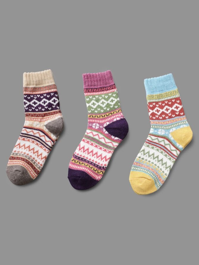 3 Pairs Geometric Textured Socks - Image 2
