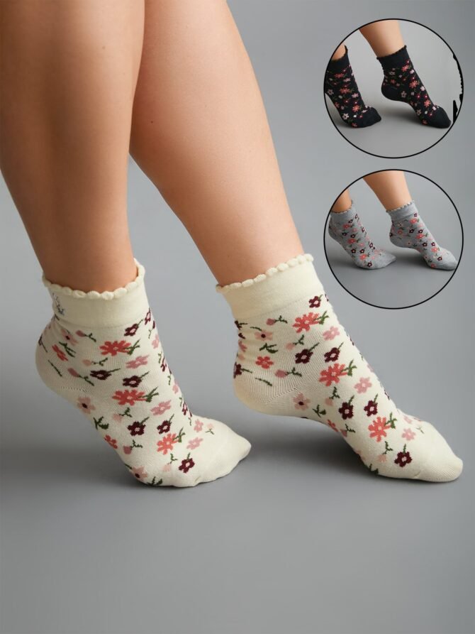 3 Pairs Ditsy Floral Mid-Calf Socks