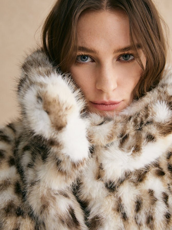 Leopard Women Faux Fur Coat - Image 3