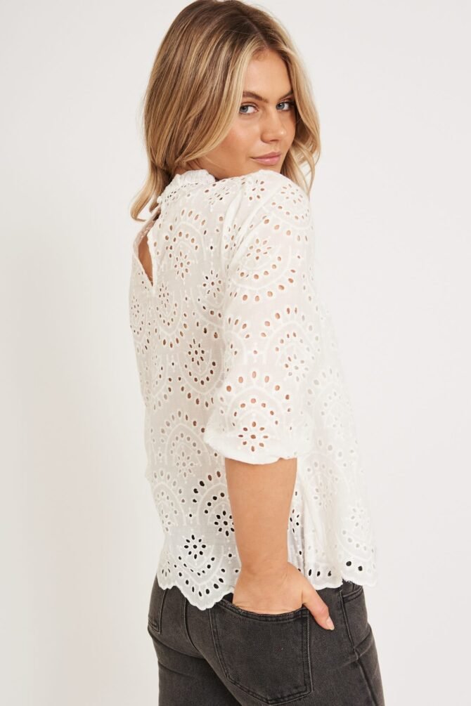 Top In White Embroidery - Image 5