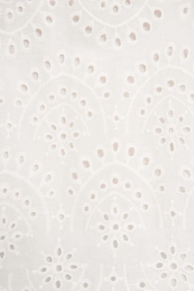 Top In White Embroidery - Image 6